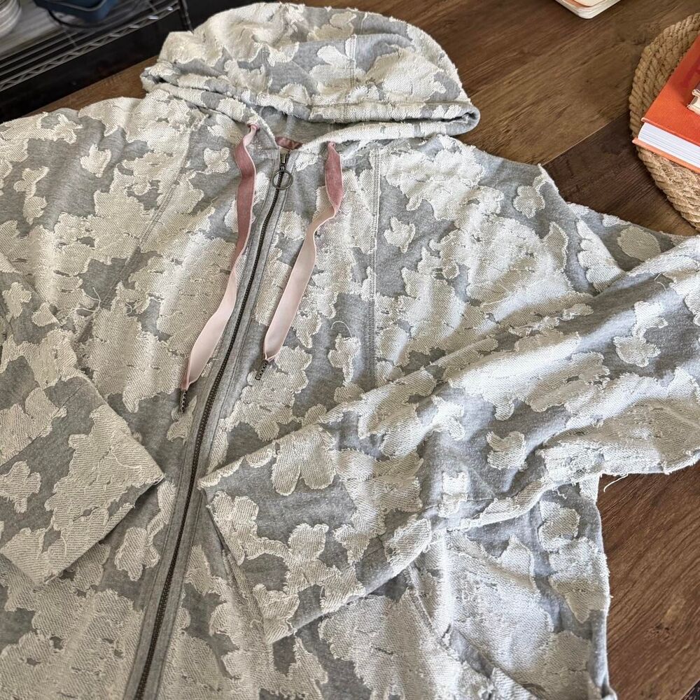 Active USA gray quilted zip up hoodie with pink velvet ribbons